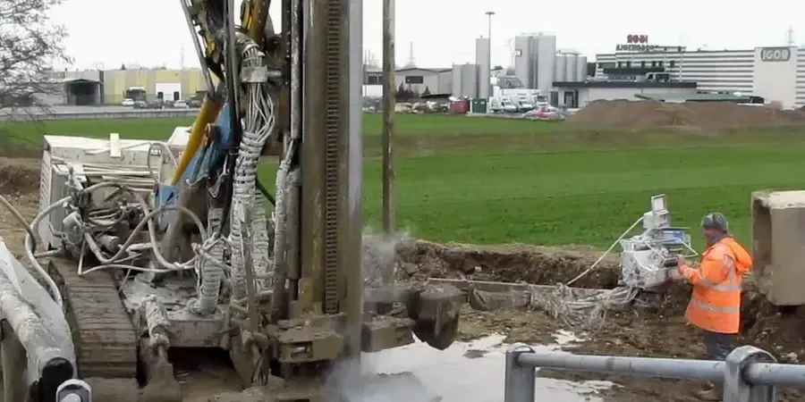 Projeto de Injeções (Grouting) em Piracicaba: Consolidação Precisa de Solo e Rocha